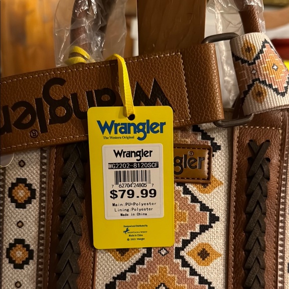 NWT Wrangler Brown and Cream Patterned Women's Bag. - Picture 2 of 3